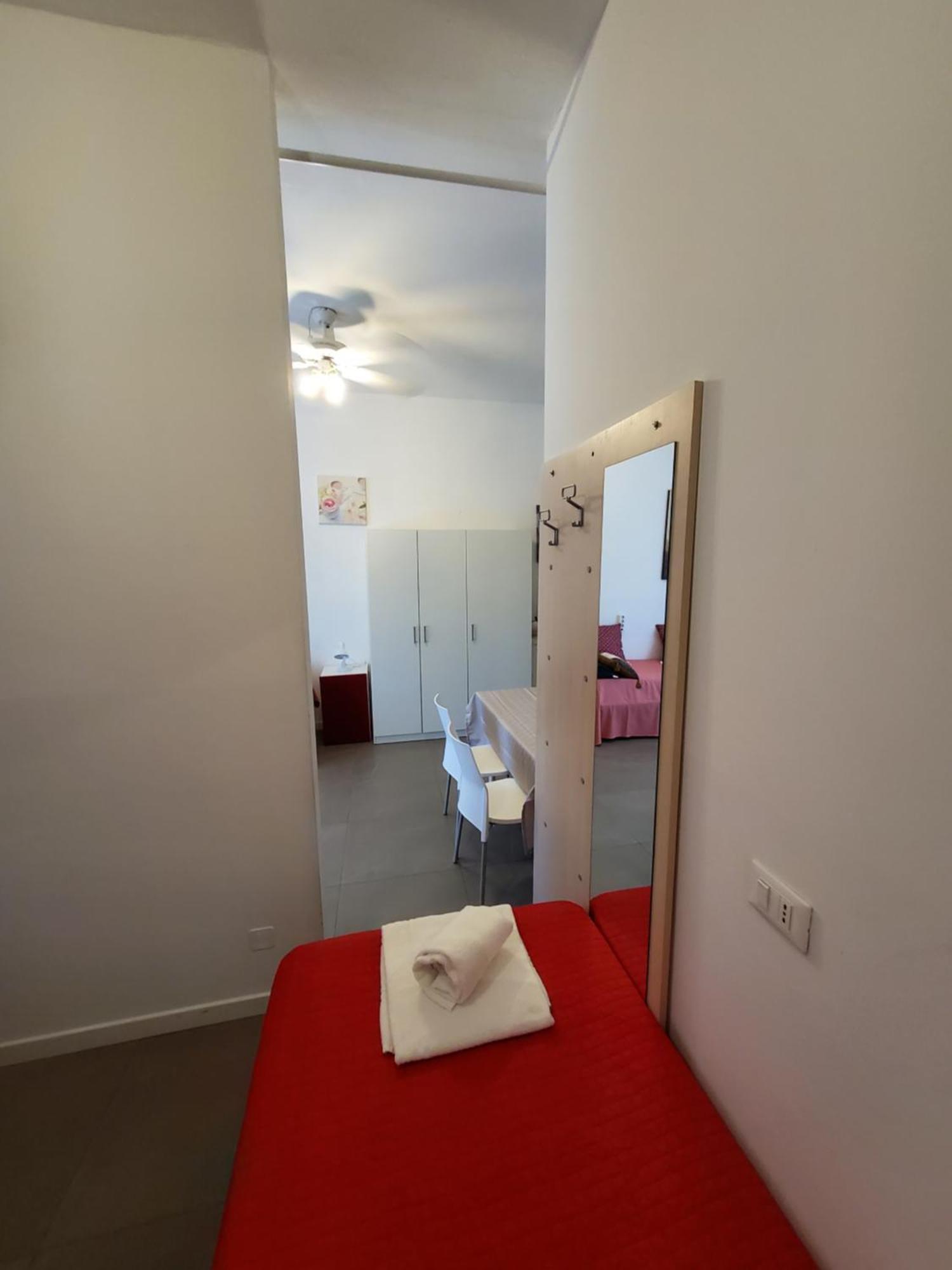 Hb Appartamenti In Centro بيرغامو المظهر الخارجي الصورة
